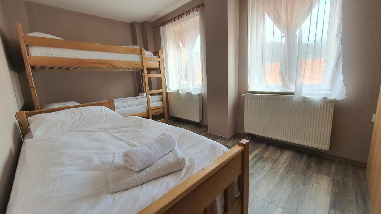 Villa Dijana Gračac 外观 照片