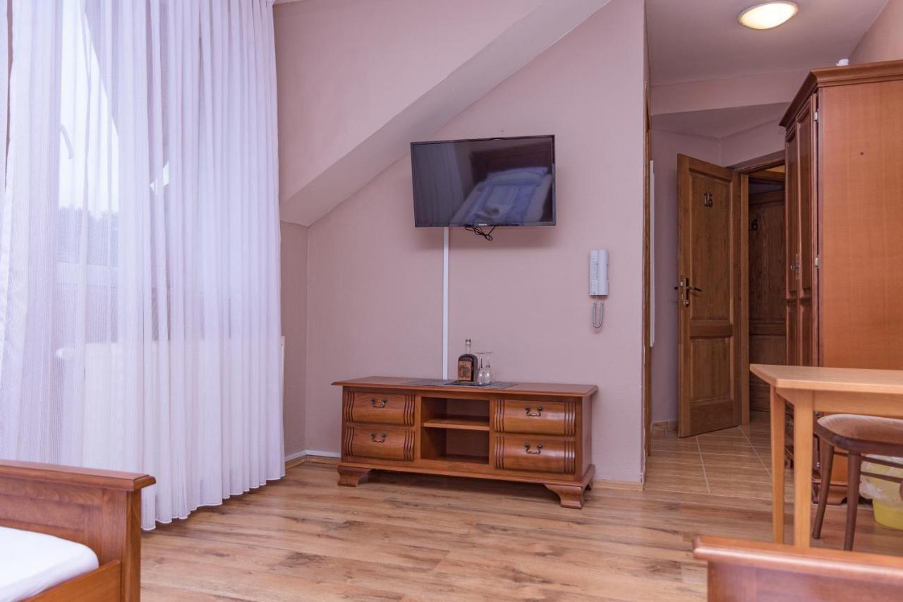 Villa Dijana Gračac 外观 照片