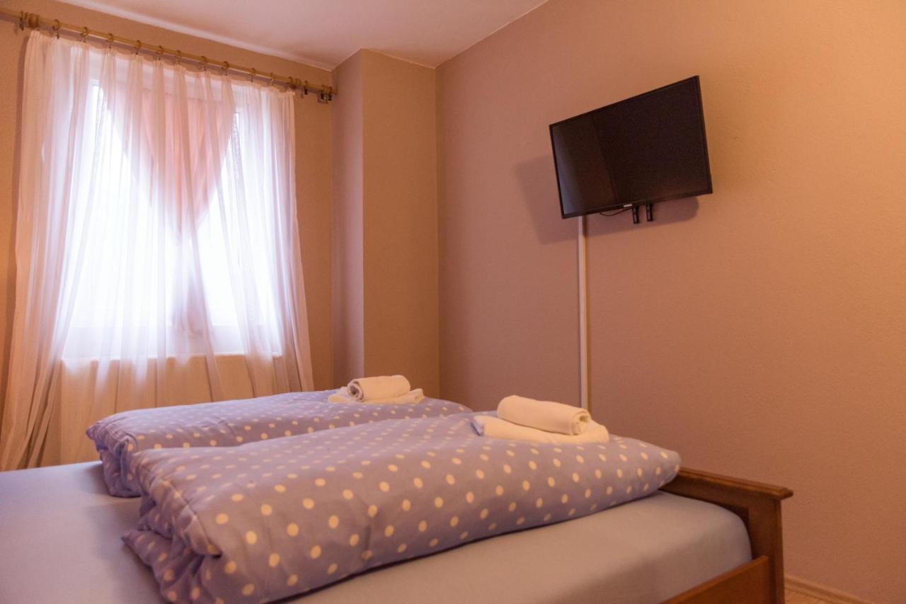 Villa Dijana Gračac 外观 照片