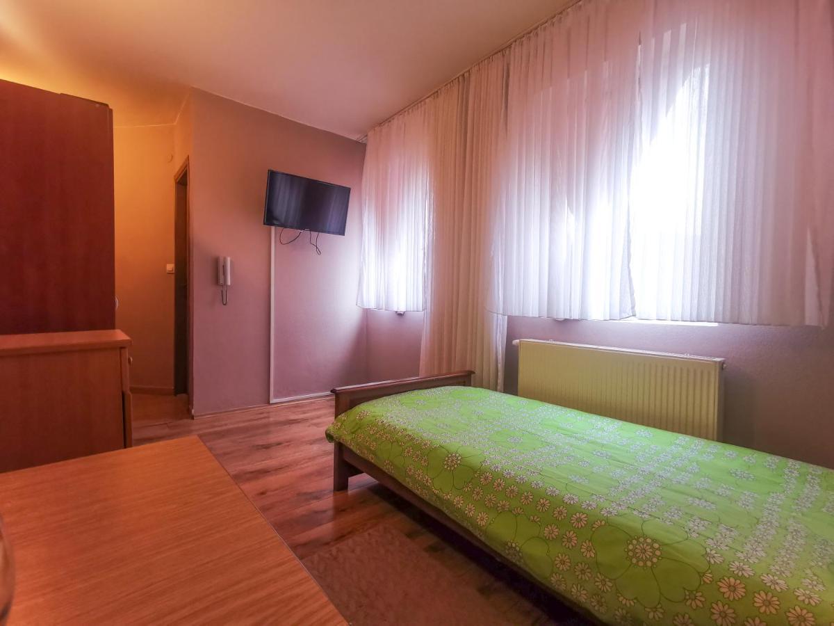 Villa Dijana Gračac 外观 照片